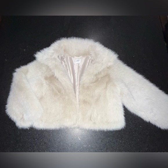 NEW GAP KIDS Faux-Fur Coat NATURAL IVORY BEIGE OVERSIZED COLLAR OPEN FRONT SZ M - Picture 2 of 12